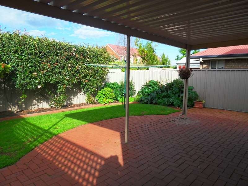 20 Regent Garden Drive, Oakden SA 5086