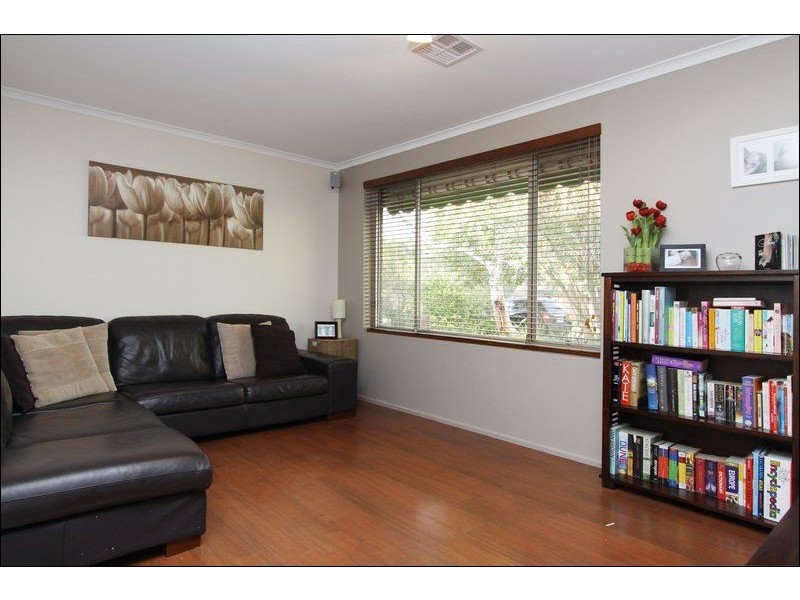 10 Kuantan Drive, Aberfoyle Park SA 5159