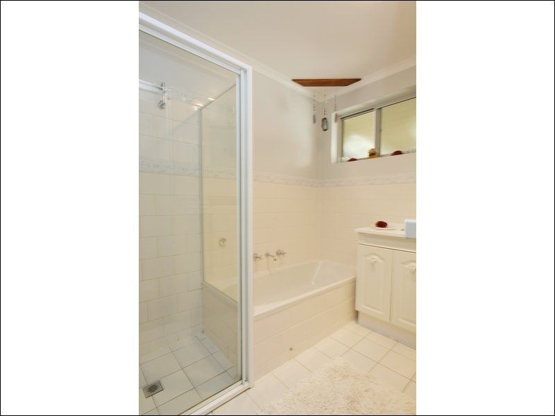 10 Kuantan Drive, Aberfoyle Park SA 5159