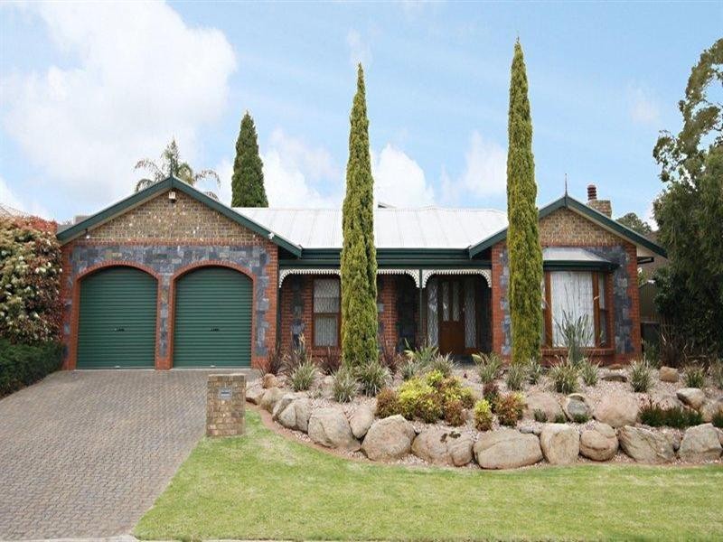 3 Pangari Drive, Fairview Park SA 5126