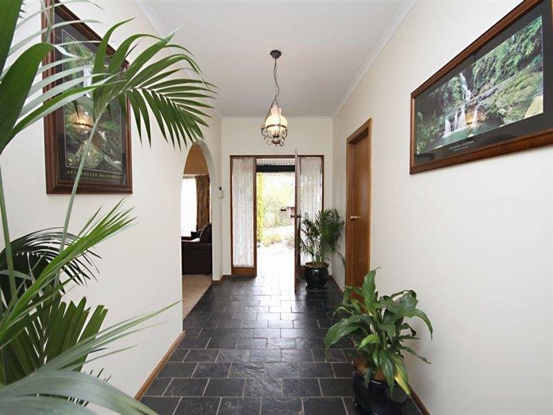 3 Pangari Drive, Fairview Park SA 5126