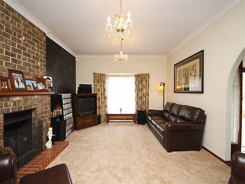 3 Pangari Drive, Fairview Park SA 5126