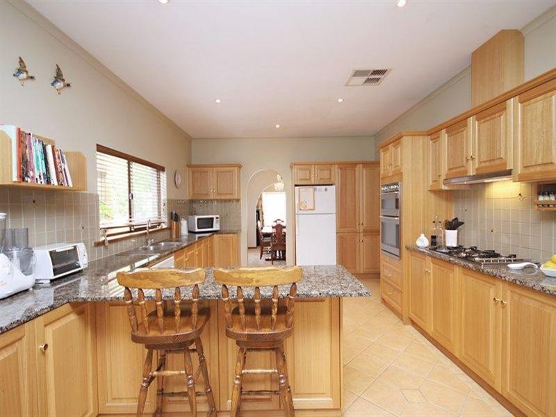 3 Pangari Drive, Fairview Park SA 5126