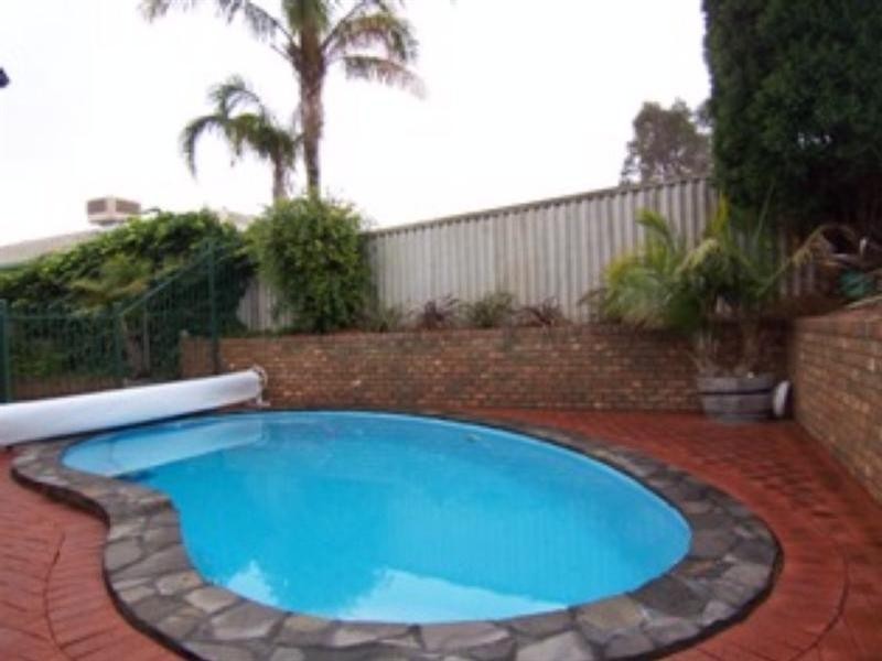 3 Pangari Drive, Fairview Park SA 5126