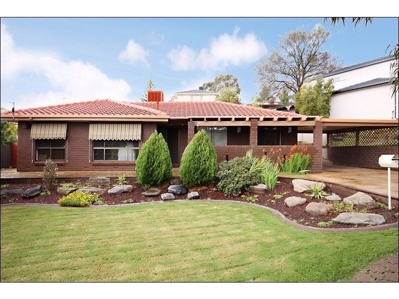 31 Yulinda Terrace, Para Hills SA 5096