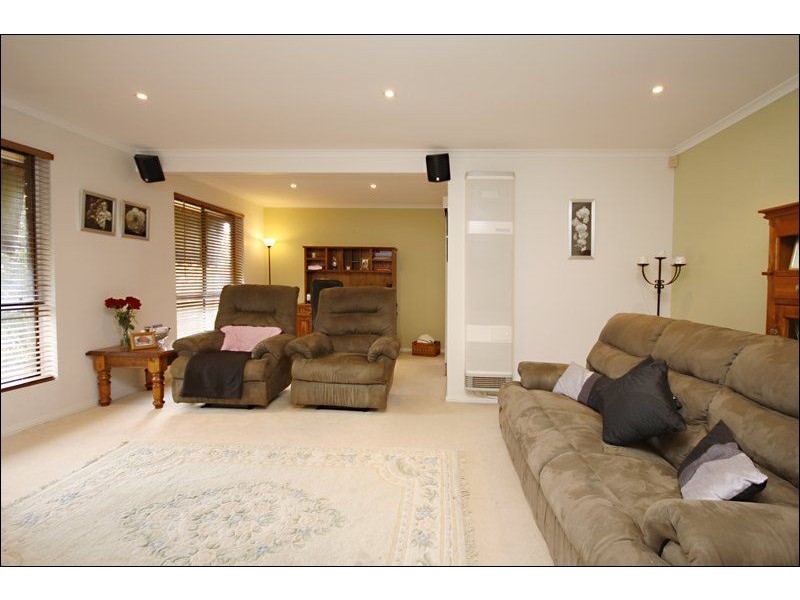 31 Yulinda Terrace, Para Hills SA 5096