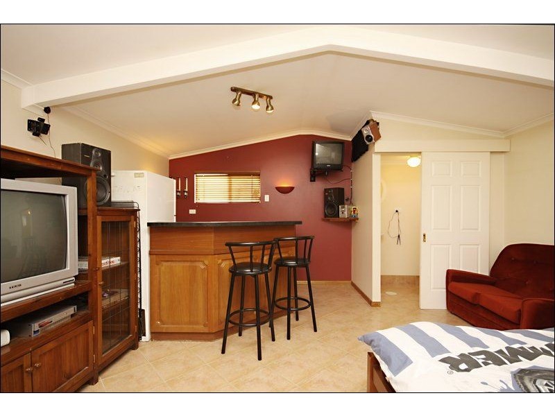 31 Yulinda Terrace, Para Hills SA 5096