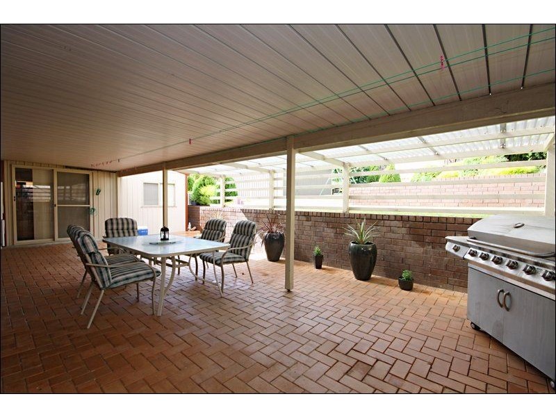 31 Yulinda Terrace, Para Hills SA 5096