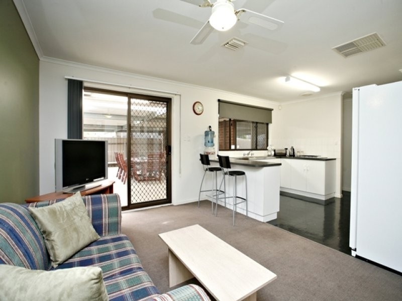 12 Reynolds Drive, Paralowie SA 5108