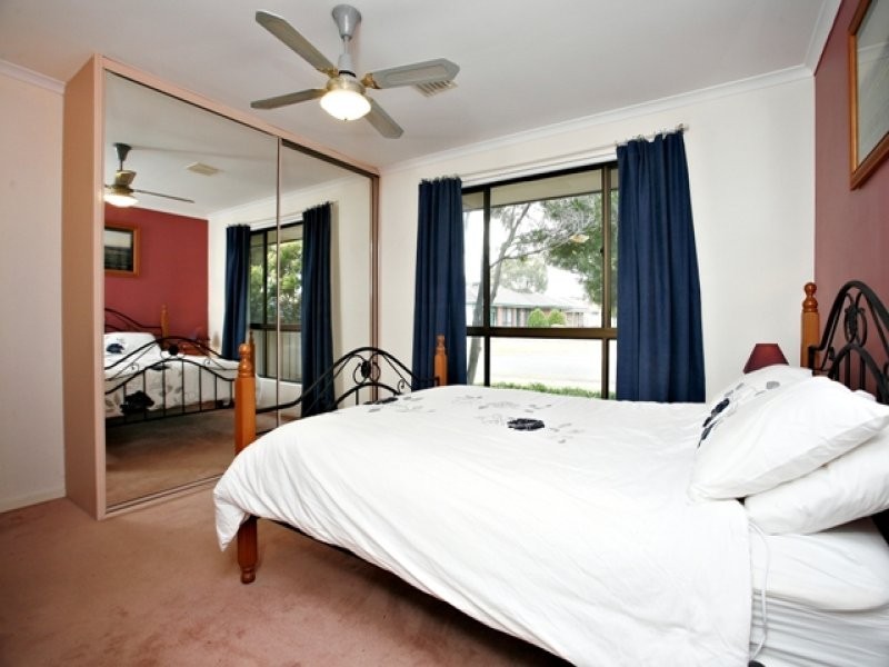 12 Reynolds Drive, Paralowie SA 5108