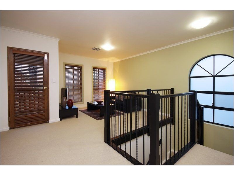 16 Moore Street, Birkenhead SA 5015