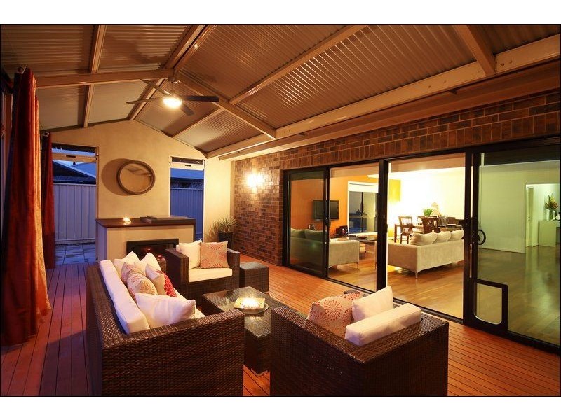 16 Moore Street, Birkenhead SA 5015