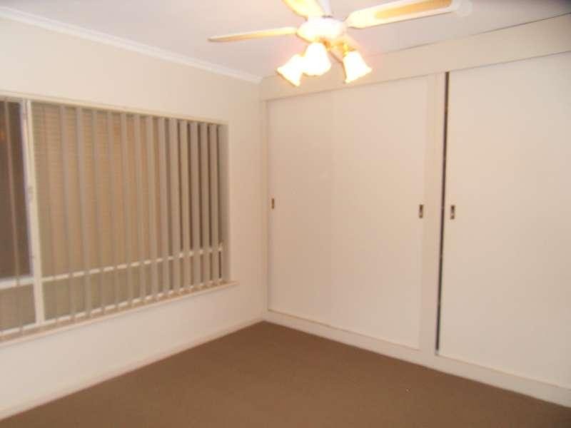 20 Carol Drive, Para Hills SA 5096