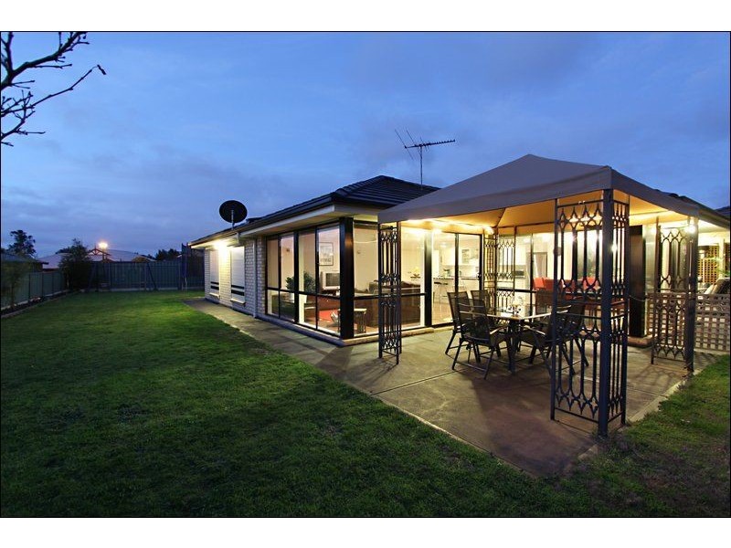 56 Magazine Drive, Walkley Heights SA 5098