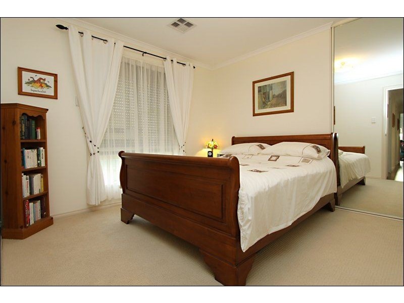 56 Magazine Drive, Walkley Heights SA 5098