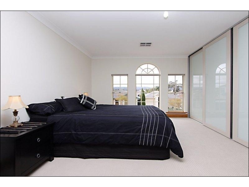 25 Woodland Drive, Oakden SA 5086