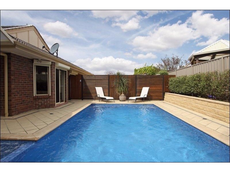 25 Woodland Drive, Oakden SA 5086