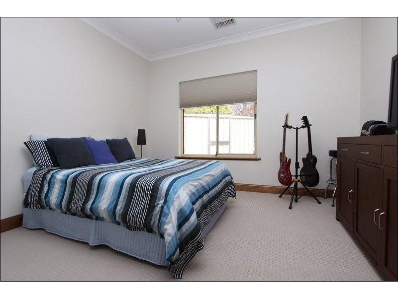 25 Woodland Drive, Oakden SA 5086
