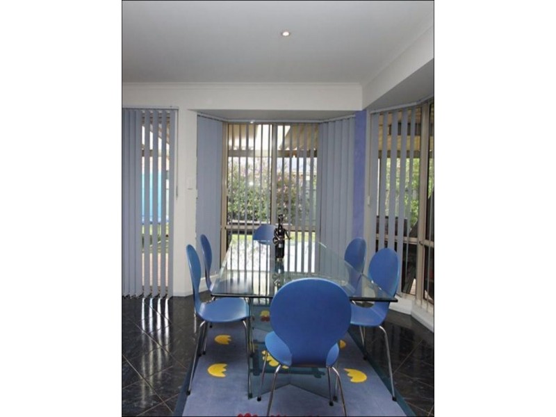 10 Rowe Circuit, Walkley Heights SA 5098