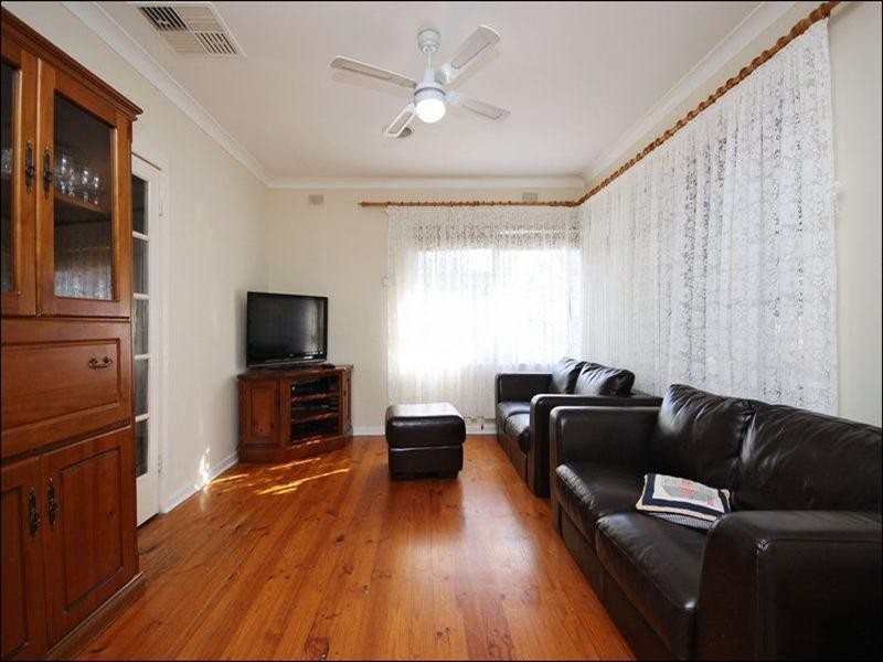 9 Stevens Avenue, Para Hills SA 5096