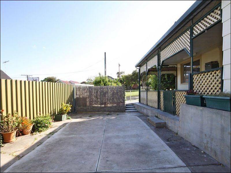 9 Stevens Avenue, Para Hills SA 5096