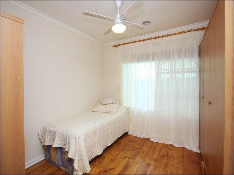 9 Stevens Avenue, Para Hills SA 5096