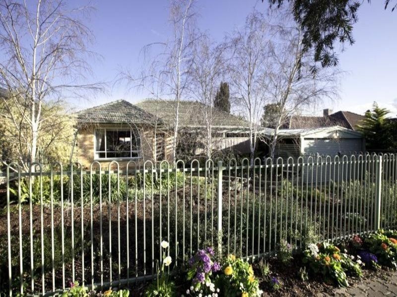 6 Maidos Grove, Valley View SA 5093