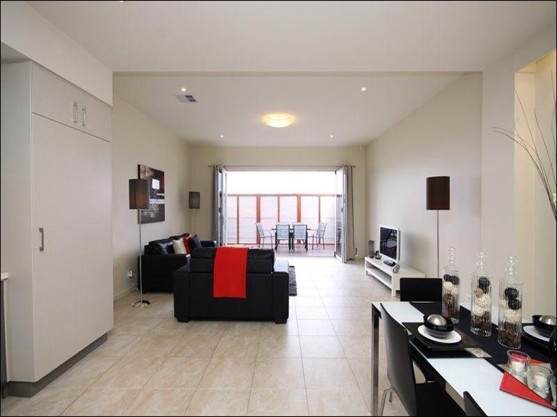 38 The Strand, Mawson Lakes SA 5095