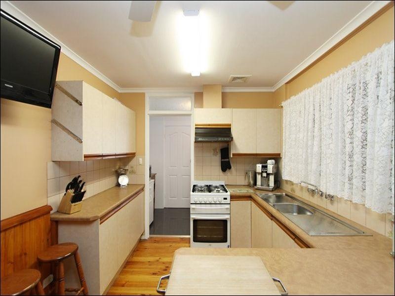 26 Laver Avenue, Gulfview Heights SA 5096