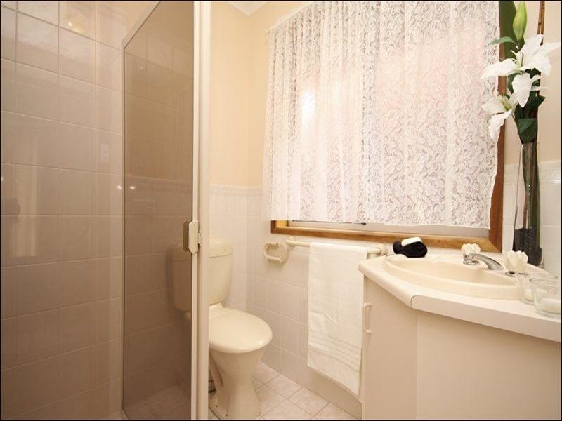 18 Hidcote Circuit, Oakden SA 5086