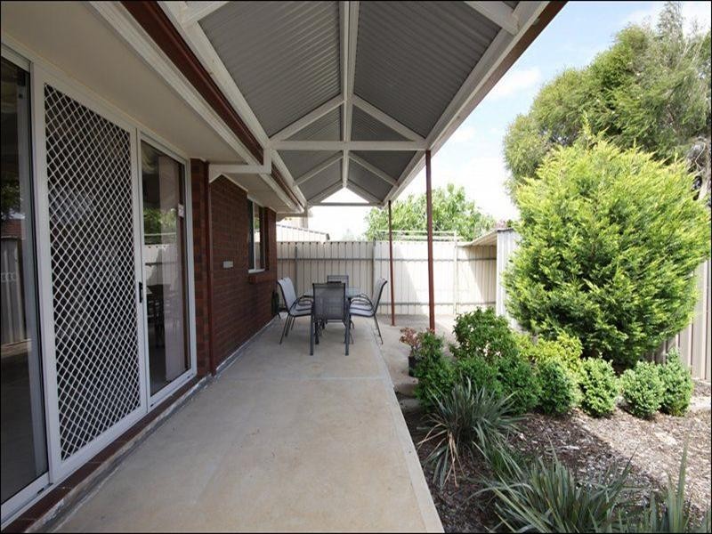 18 Hidcote Circuit, Oakden SA 5086