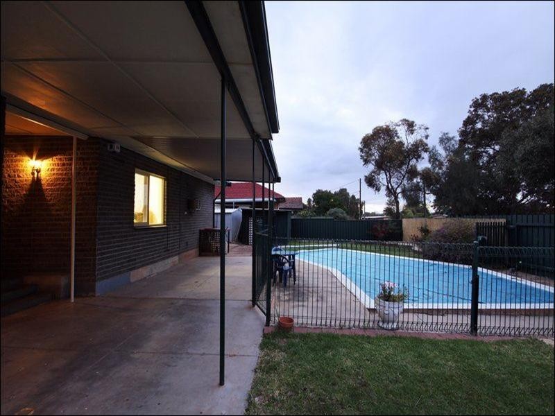 31 O’Grady Drive, Para Hills SA 5096