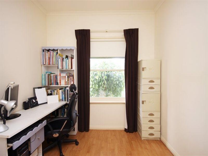 4A Blue Wren Circuit, Mawson Lakes SA 5095