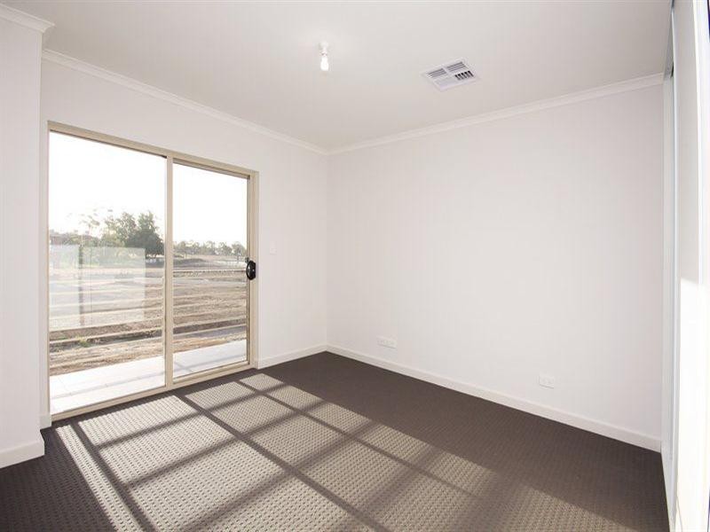 7 Morphett Place, Mawson Lakes SA 5095
