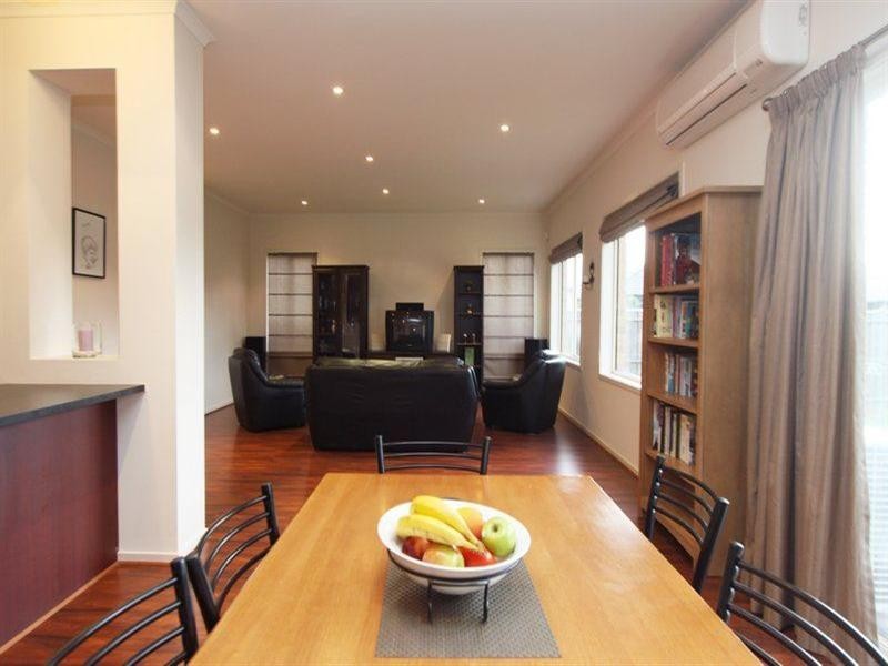 2 Lincoln Place, Mawson Lakes SA 5095