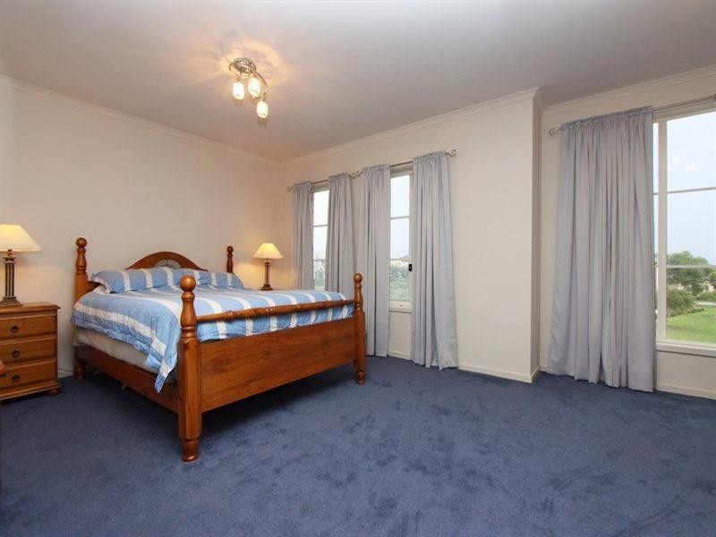 2 Lincoln Place, Mawson Lakes SA 5095