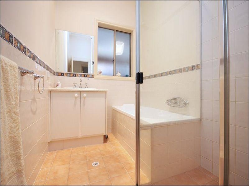 13 Rosella Street, Mawson Lakes SA 5095