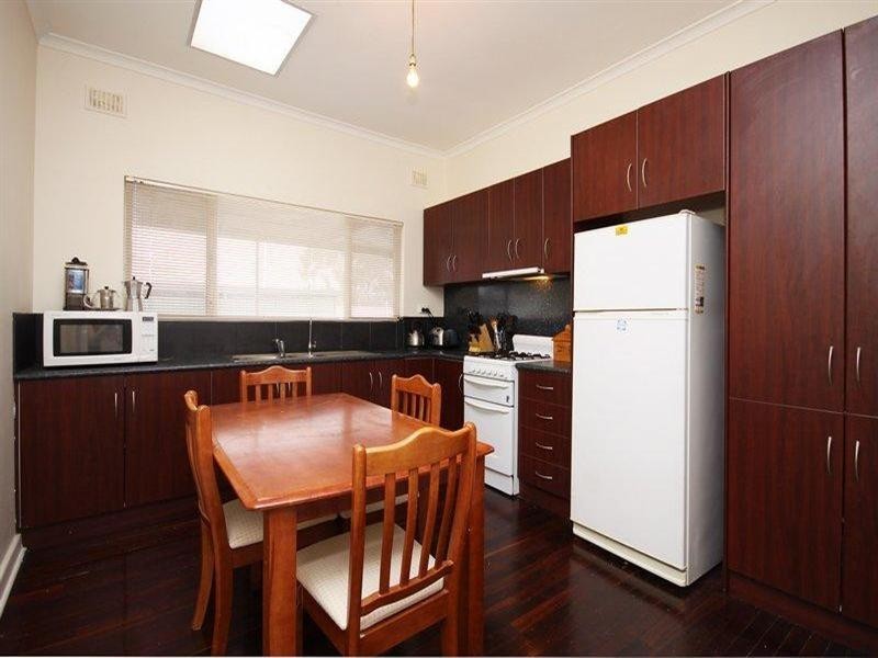 39 Blyth Street, Clearview SA 5085