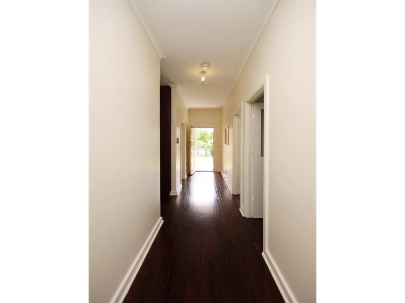 39 Blyth Street, Clearview SA 5085