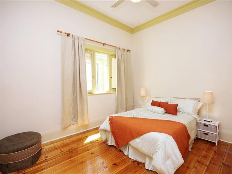 4/17 South Esplanade, Glenelg SA 5045