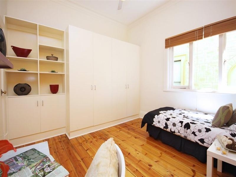 4/17 South Esplanade, Glenelg SA 5045