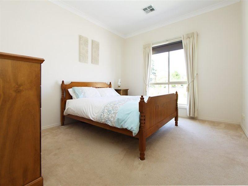 7a Radford Avenue, Clearview SA 5085