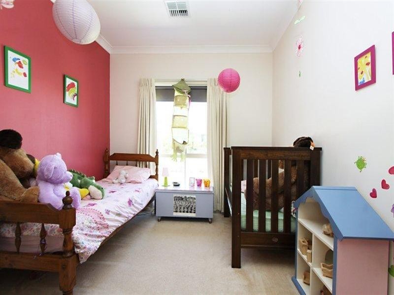 7a Radford Avenue, Clearview SA 5085