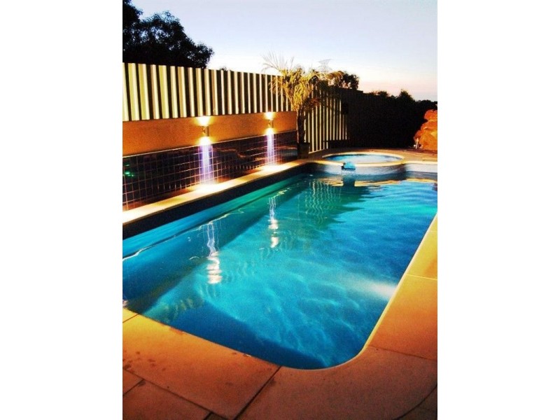 24 Tower Court, Walkley Heights SA 5098