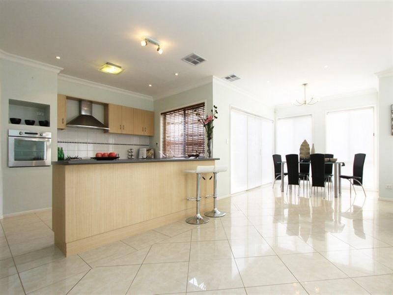 24 Tower Court, Walkley Heights SA 5098