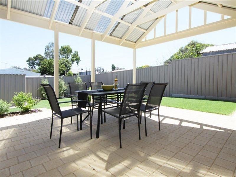 18 Fairview Terrace, Clearview SA 5085