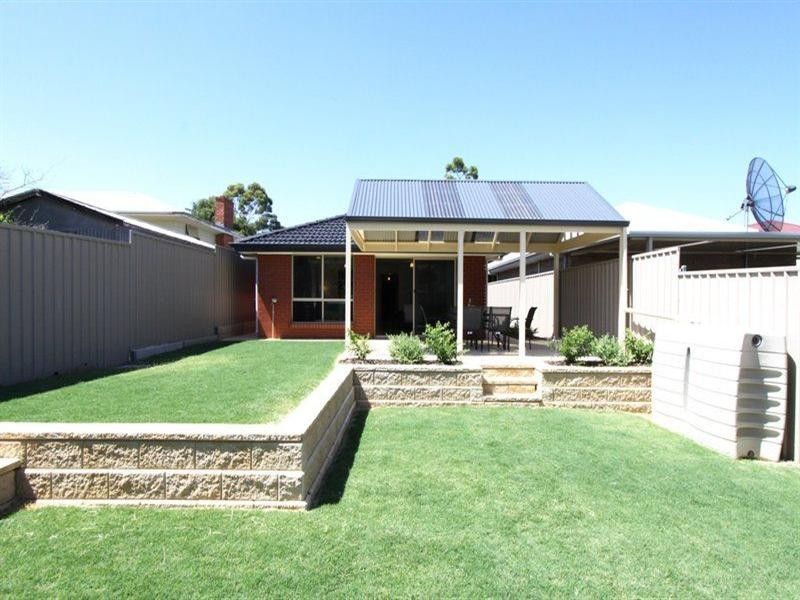 18 Fairview Terrace, Clearview SA 5085
