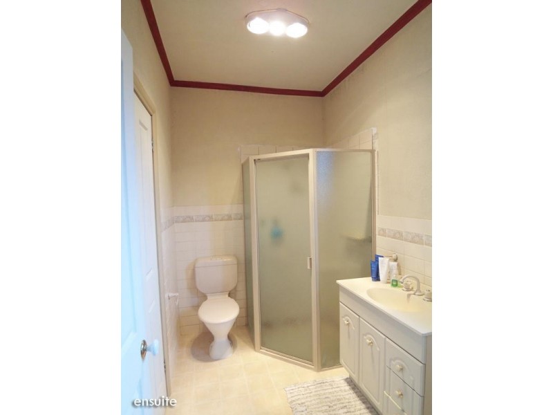 16 Swanson Street, Gilles Plains SA 5086