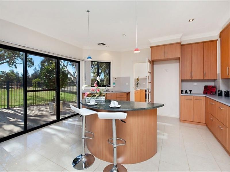 6 Grandview Court, Mawson Lakes SA 5095