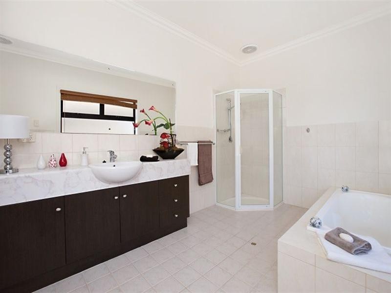 6 Grandview Court, Mawson Lakes SA 5095